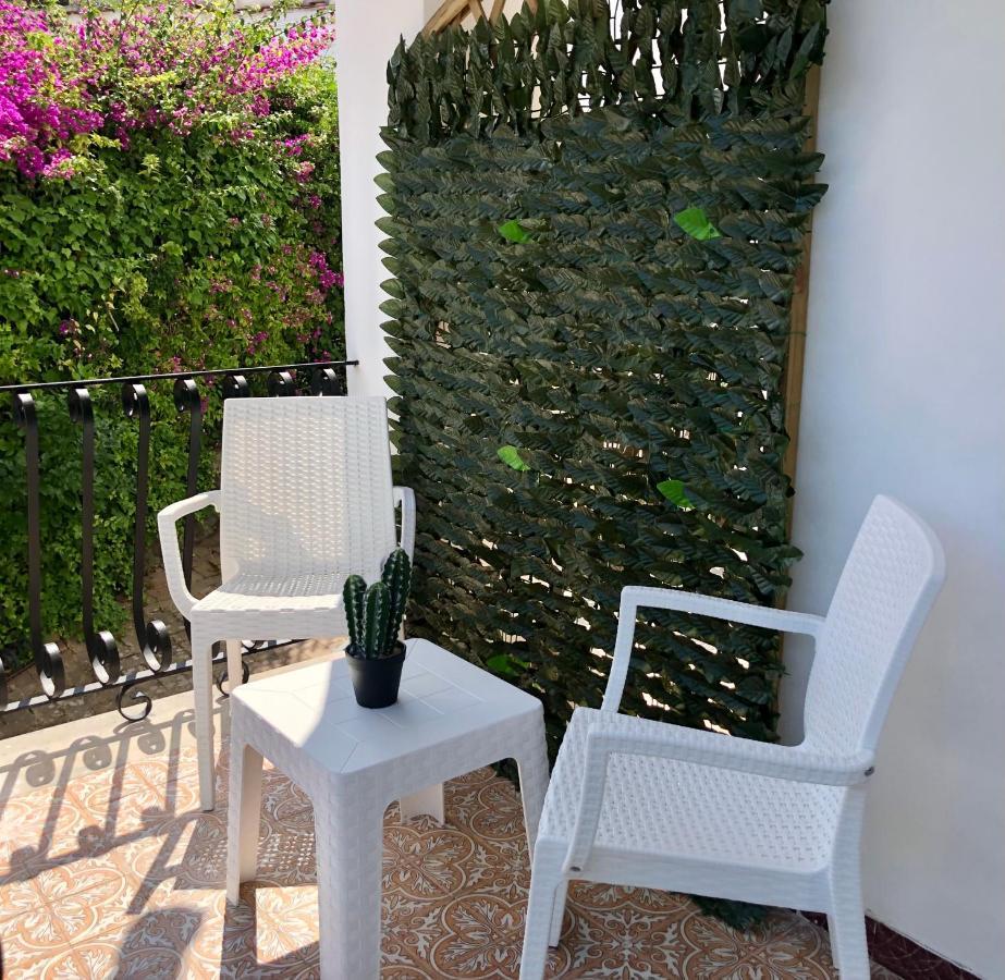 Villa Rosa Rooms Ischia Bagian luar foto