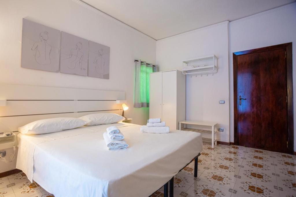 Villa Rosa Rooms Ischia Bagian luar foto
