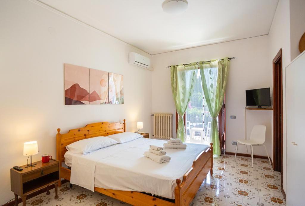 Villa Rosa Rooms Ischia Bagian luar foto